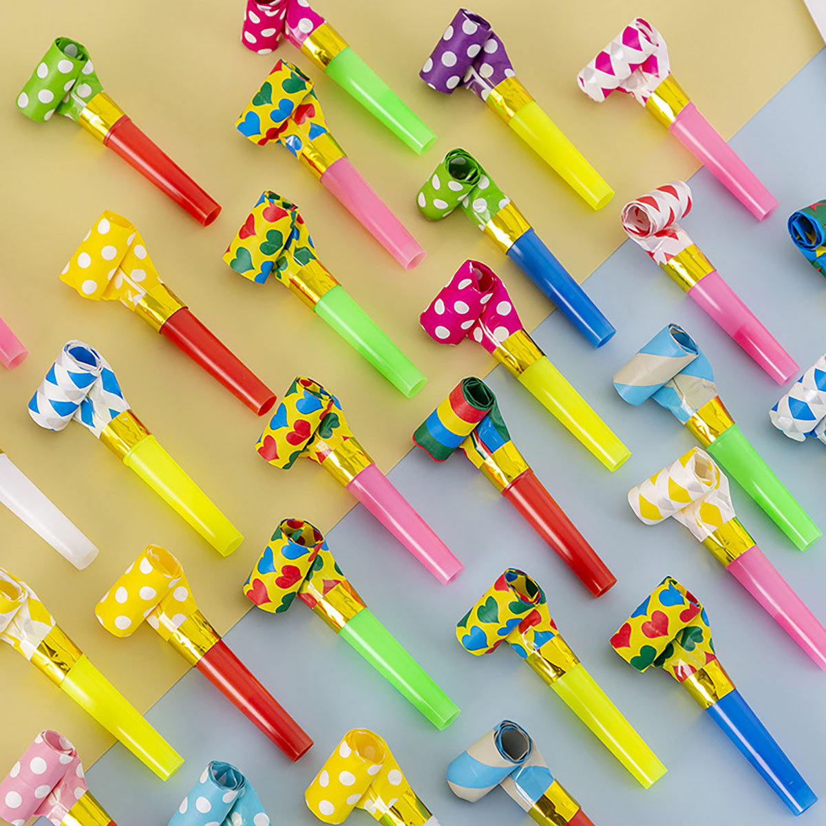 30PCS Colorful Whistles Toy Fu - огляд і ціна Party Games Easter